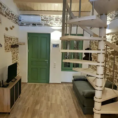 Holiday home Traditional House In Dryopida