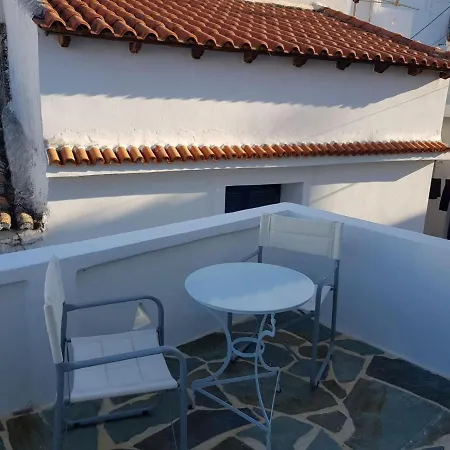 Holiday home Traditional House In Dryopida Dhriopis